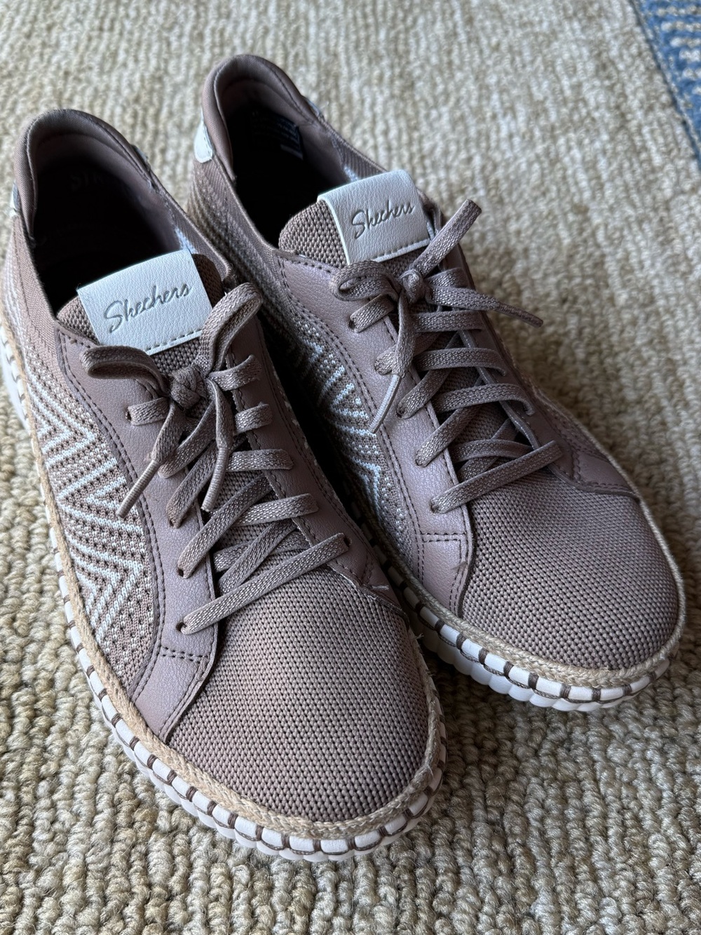 Skechers Wilshire Blvd Bellevue Sneakers